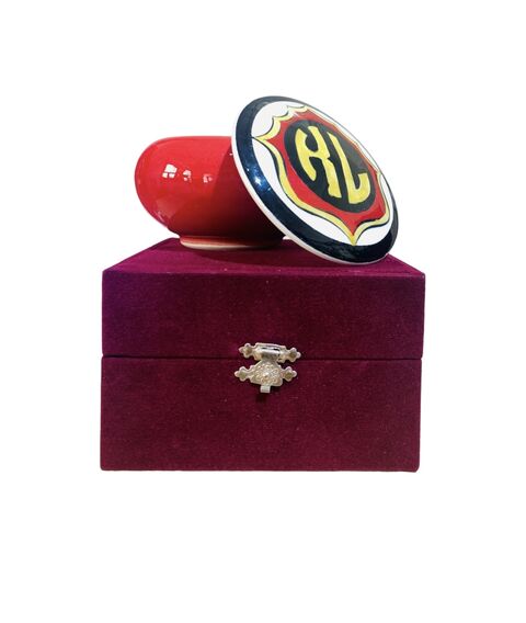 DAİRE ÇİNİ (EL YAPIMI- 9,5*6CM. KADİFE KUTU)